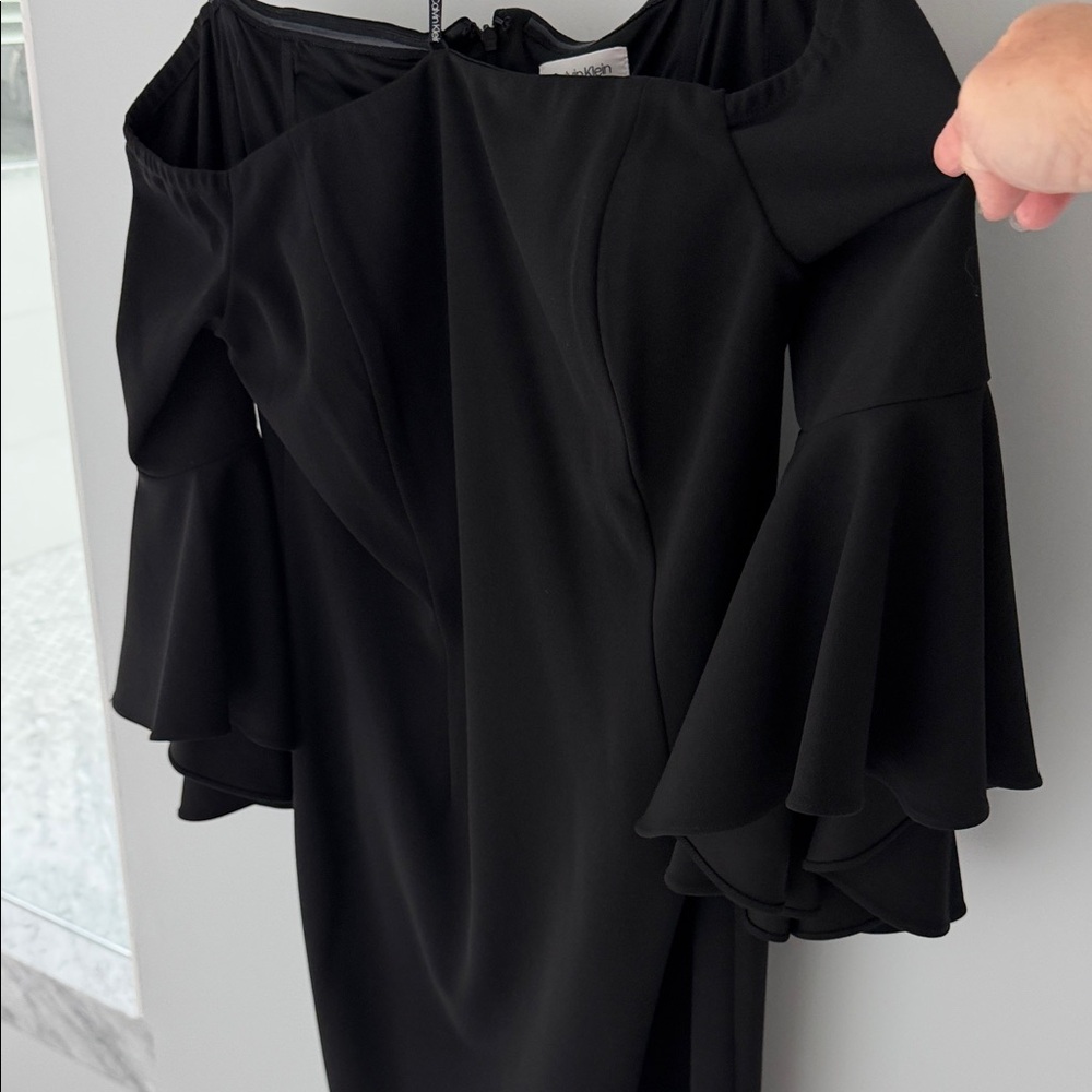 Calvin Klein Elegant Black Long Sleeve Dress